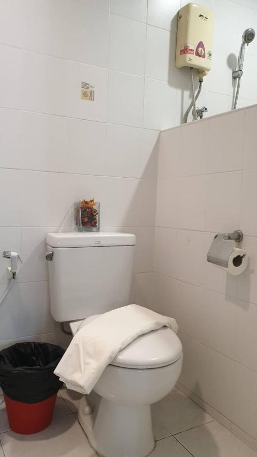 Zen Sukhumvit33 Hotel Bangkok Esterno foto