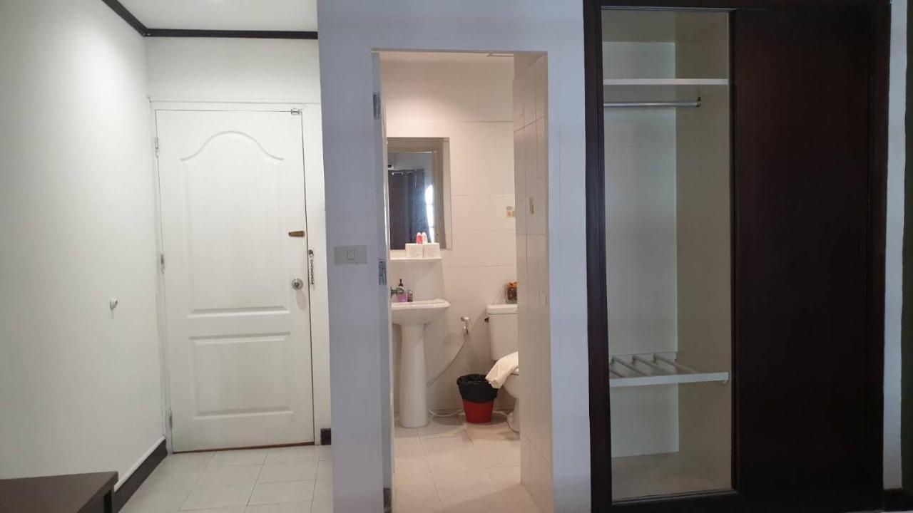 Zen Sukhumvit33 Hotel Bangkok Esterno foto