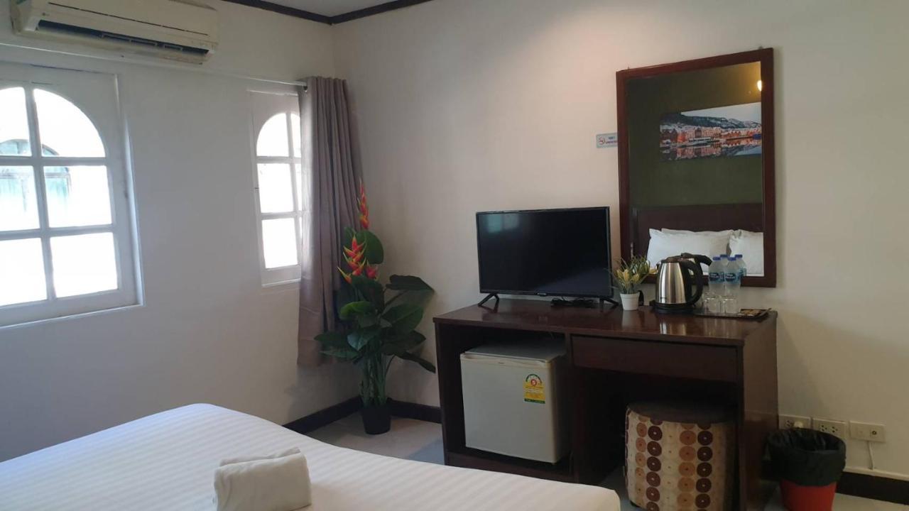 Zen Sukhumvit33 Hotel Bangkok Esterno foto