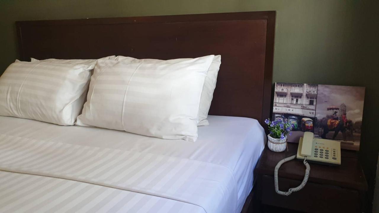 Zen Sukhumvit33 Hotel Bangkok Esterno foto